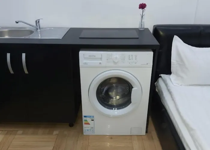 Mega Mall Arena Nationala Monza Ap 부쿠레슈티